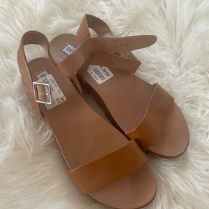STEVE MADDEN leather sandals never worn sz 9.5